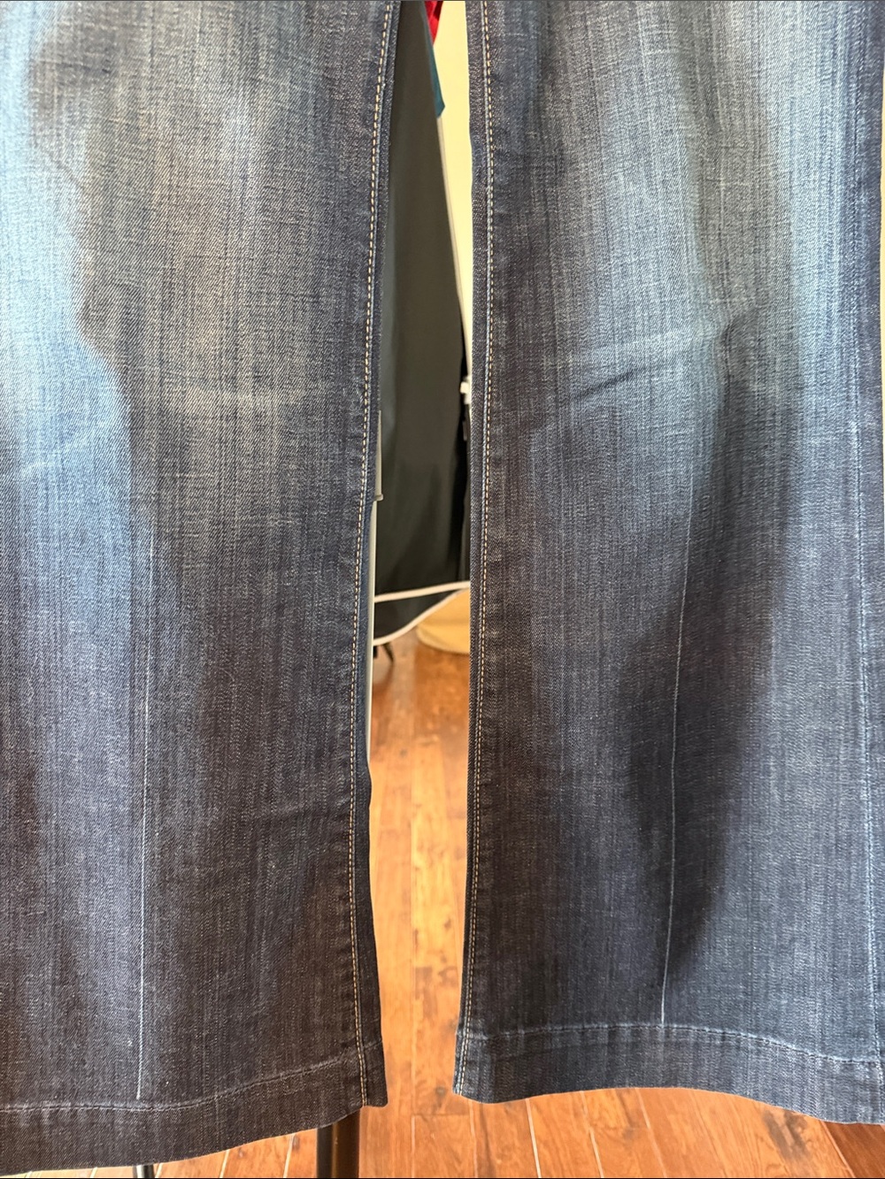 7 For All Mankind Dojo 29 x 34.5” - Picture 5 of 10